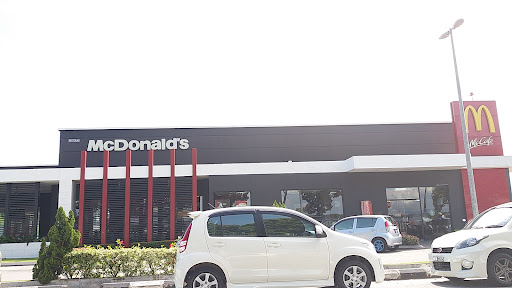 McDonald's Batu Berendam DT